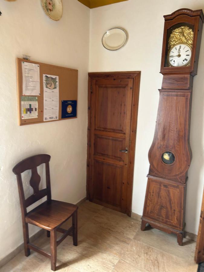 Casa Padrina Burballa Maria De La Salut