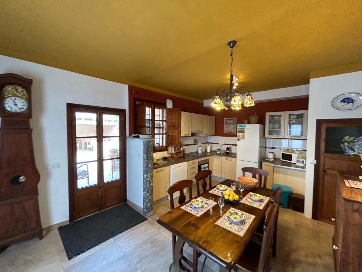 Casa Padrina Burballa Holiday home *