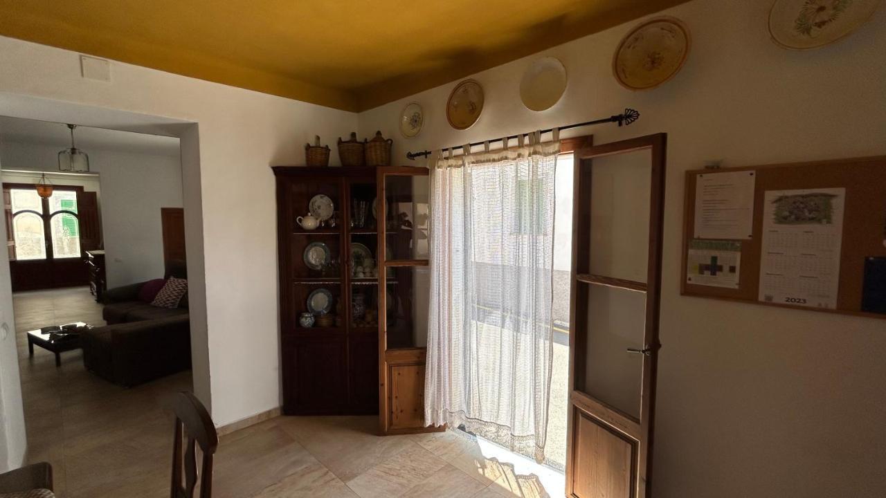 Casa Padrina Burballa Holiday home Maria De La Salut