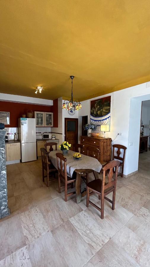 Casa Padrina Burballa Hébergement de vacances María de la Salud
